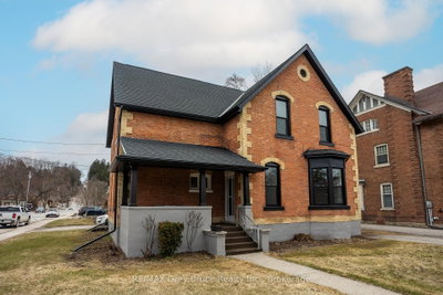 902 2nd Avenue W • Owen Sound, ON photo 3