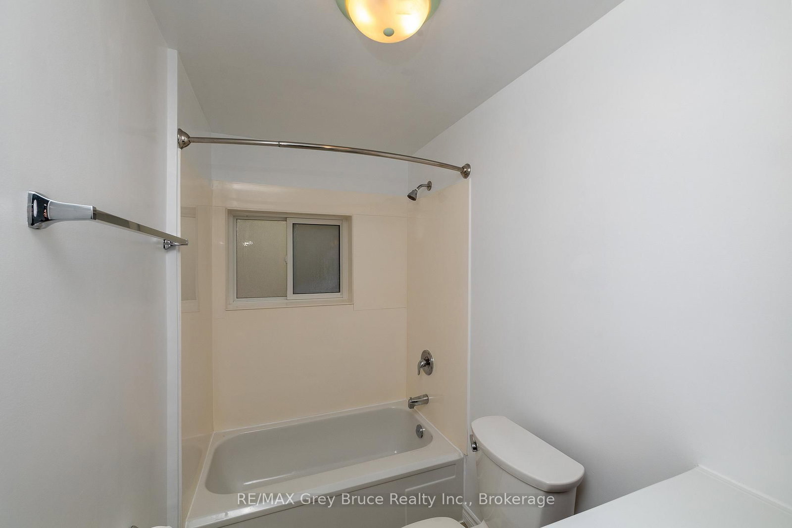 902 2nd Avenue W • Owen Sound, ON photo 37