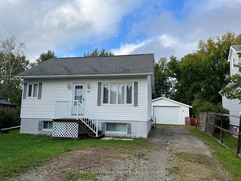 10 Spruce Road