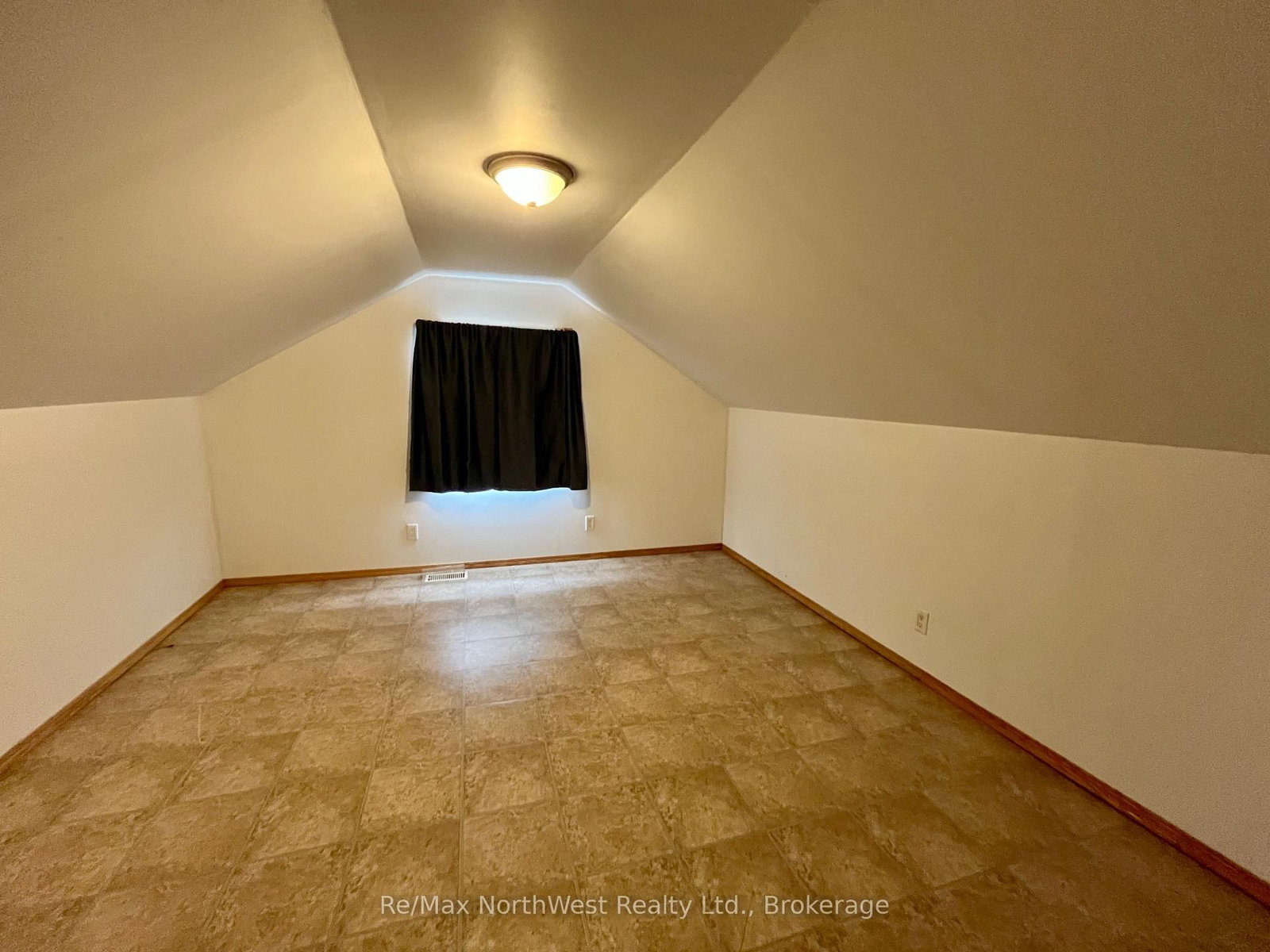 10 Spruce Road • Atikokan, ON photo 12