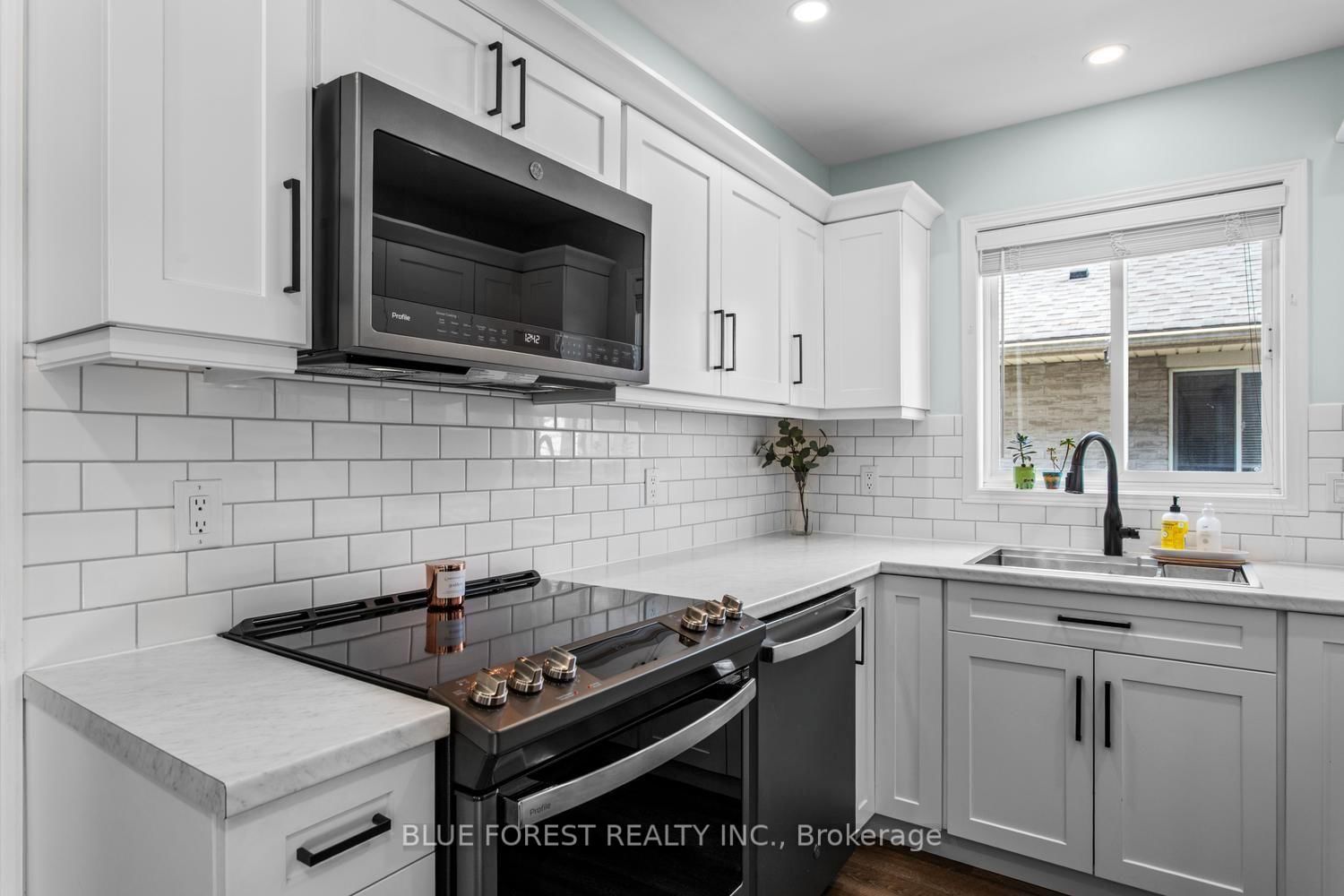 51 Hickory Boulevard W • Strathroy-Caradoc, ON photo 13