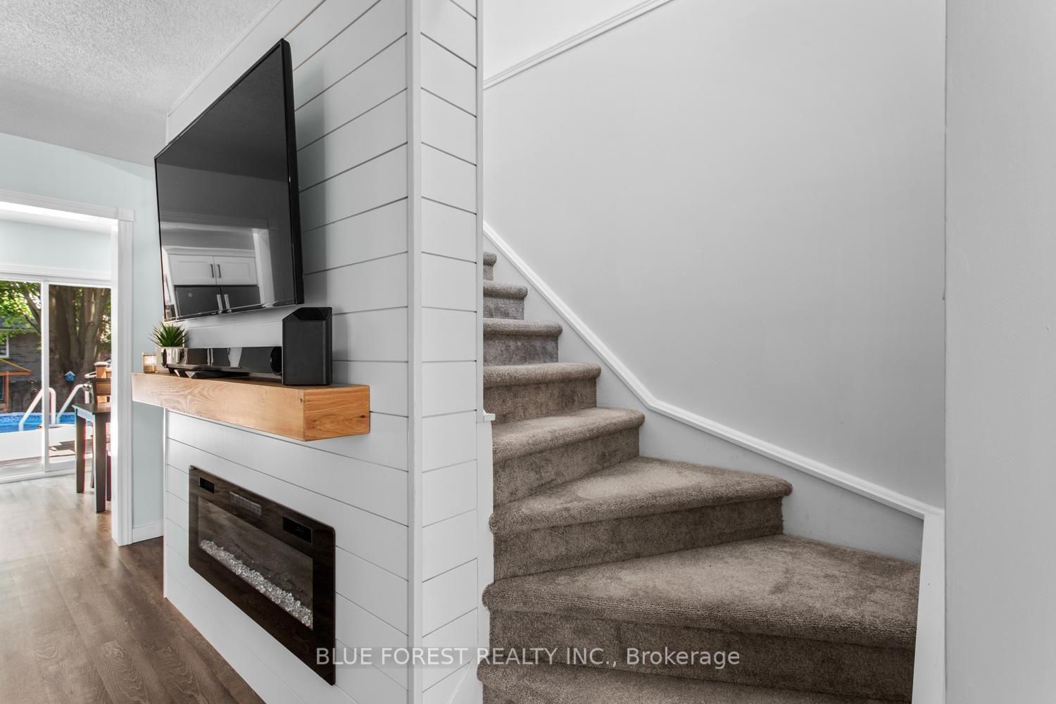51 Hickory Boulevard W • Strathroy-Caradoc, ON photo 18