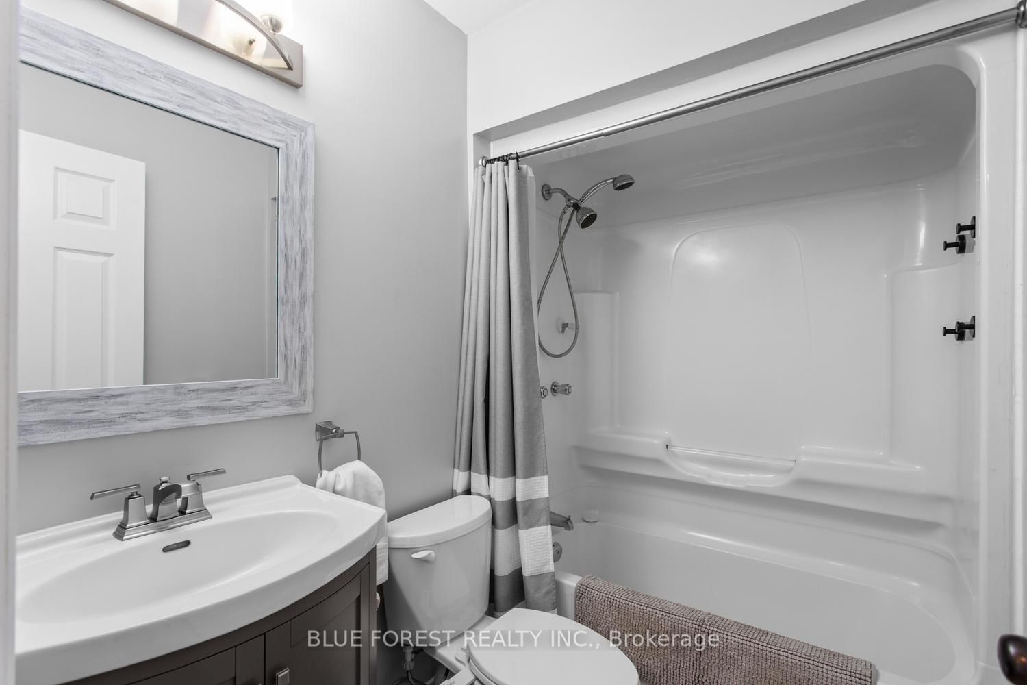 51 Hickory Boulevard W • Strathroy-Caradoc, ON photo 25