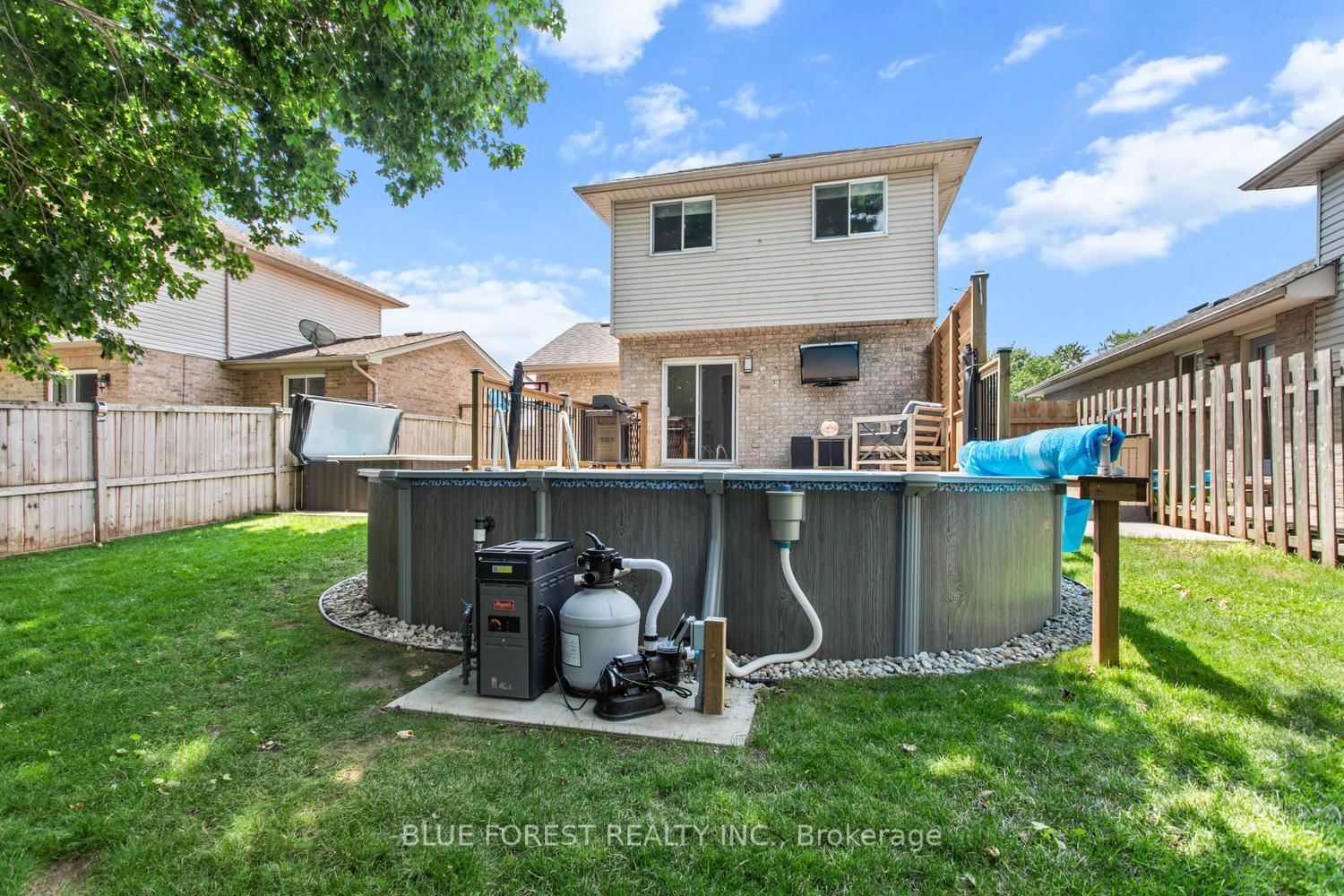 51 Hickory Boulevard W • Strathroy-Caradoc, ON photo 44