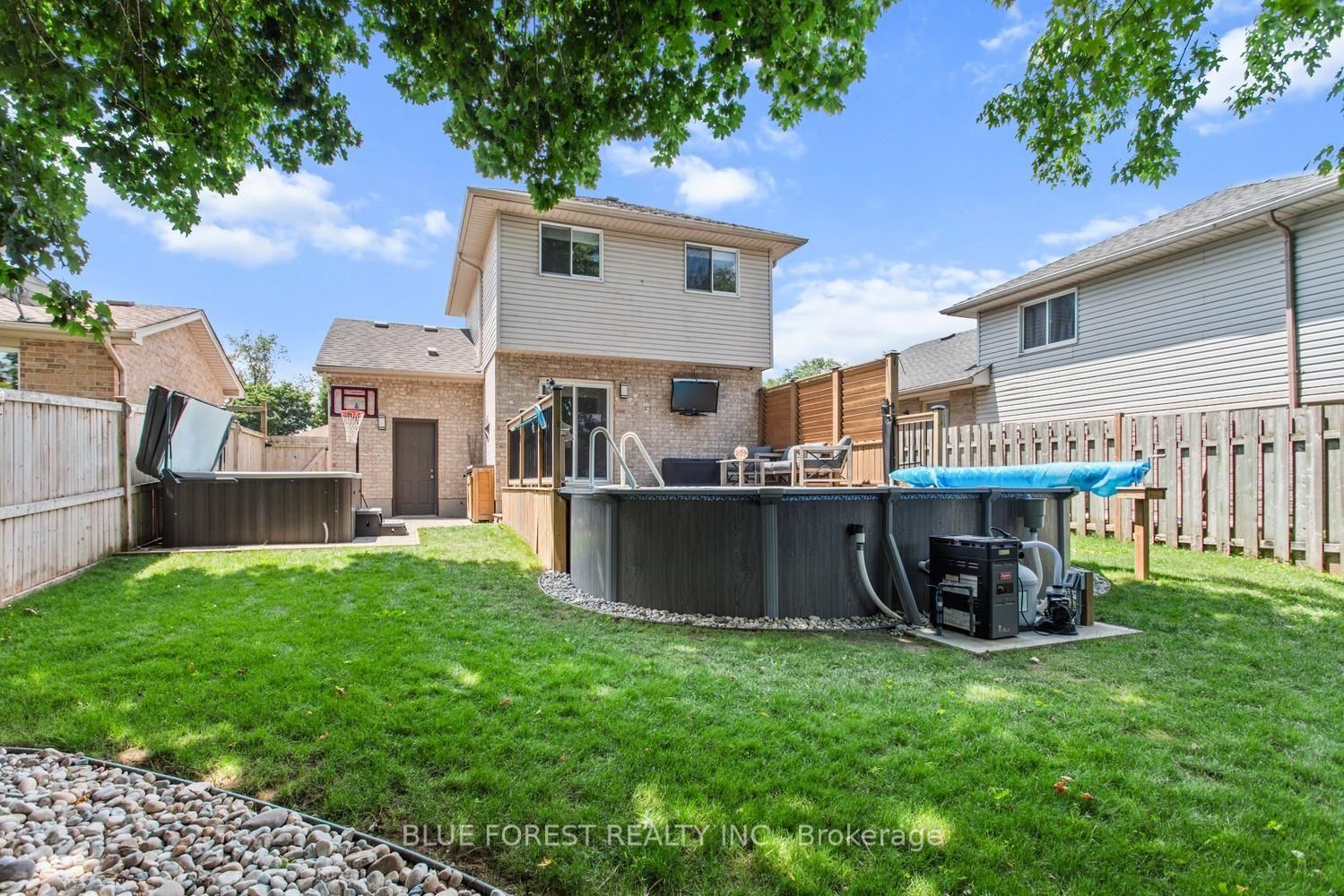 51 Hickory Boulevard W • Strathroy-Caradoc, ON photo 45