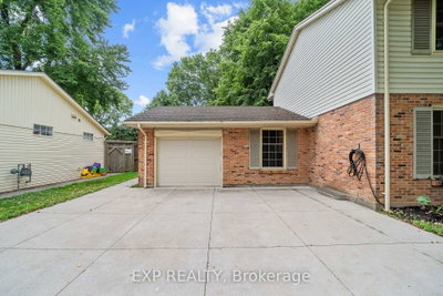 42 Queen Mary Crescent • London North, ON photo 3