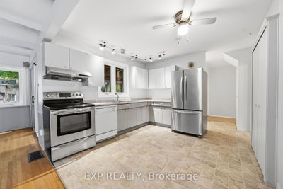 42 Queen Mary Crescent • London North, ON photo 4