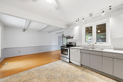 42 Queen Mary Crescent • London North, ON photo 5