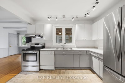 42 Queen Mary Crescent • London North, ON photo 6