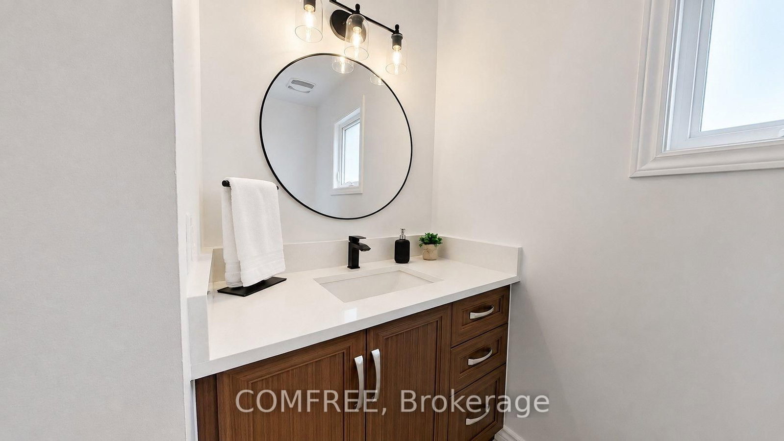 1302 Parc Du Village Street • Orleans, ON photo 20