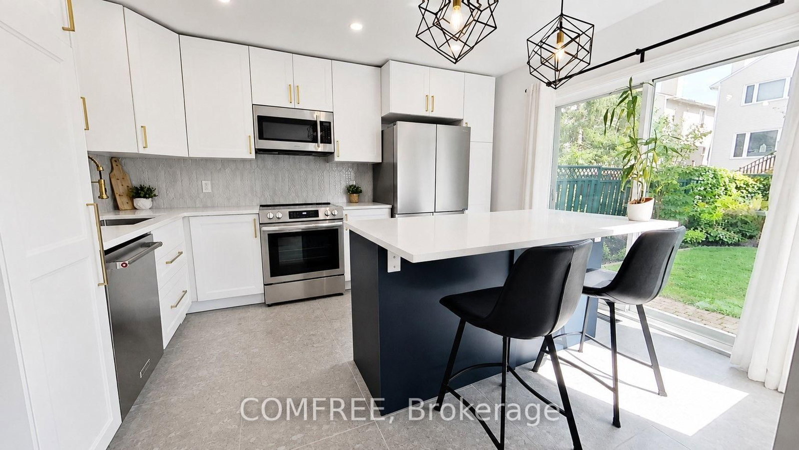 1302 Parc Du Village Street • Orleans, ON photo 4