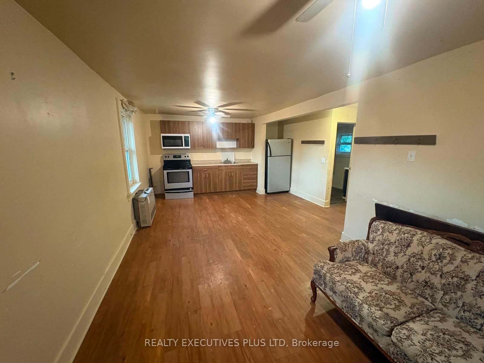 106 Fourth Avenue W • North Bay, ON photo 5