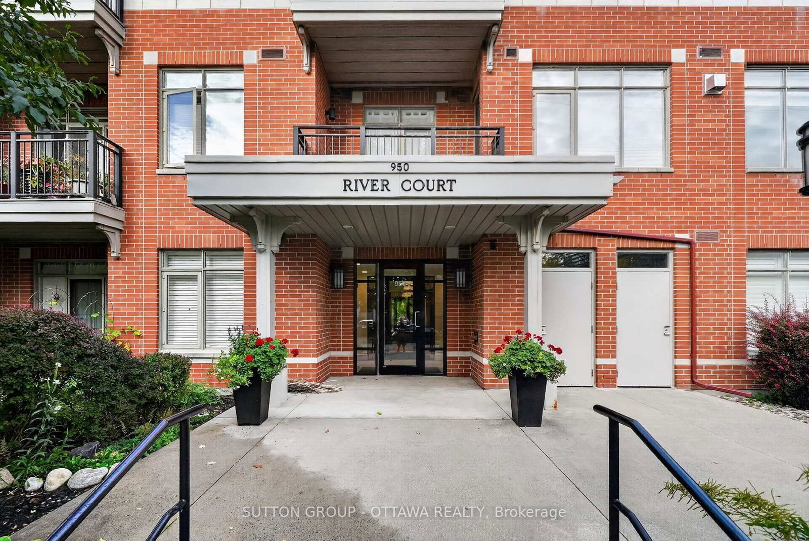 950 MARGUERITE Avenue • #103 • Ottawa, ON photo 2