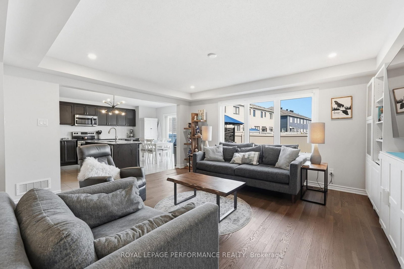 66 Baldcypress Way • Ottawa, ON photo 15