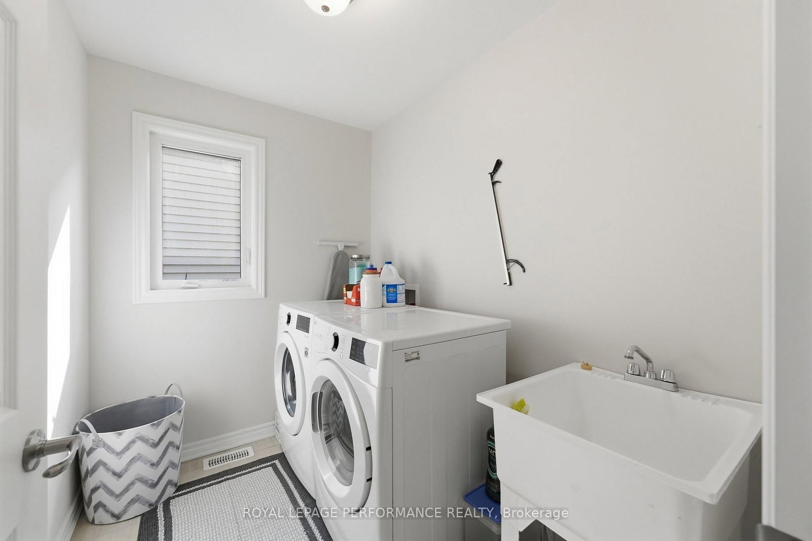 66 Baldcypress Way • Ottawa, ON photo 36