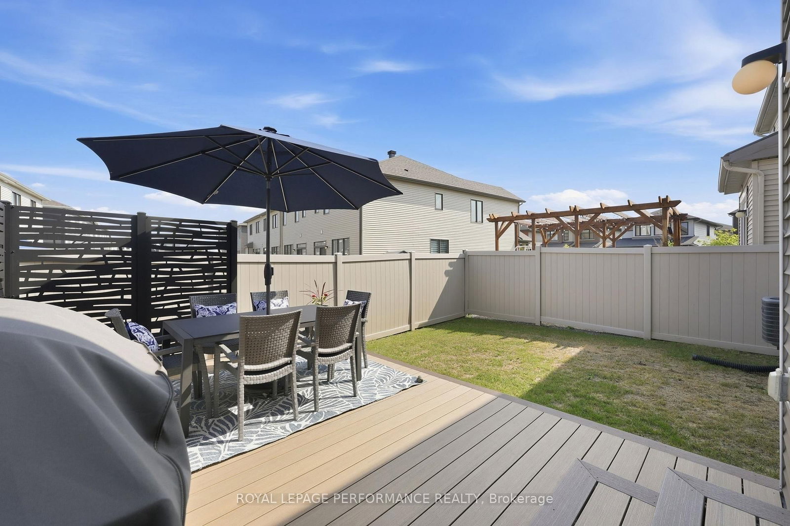 66 Baldcypress Way • Ottawa, ON photo 37