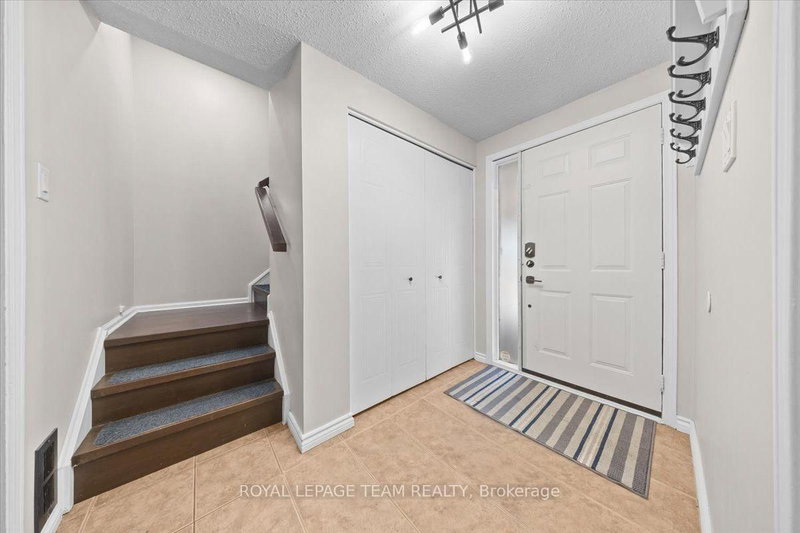 1137 Chimney Hill Way