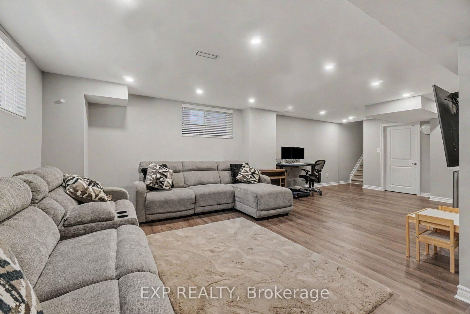 719 Cashmere Terrace • Ottawa, ON photo 32