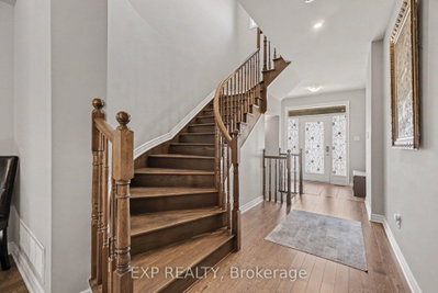 719 Cashmere Terrace • Ottawa, ON photo 4