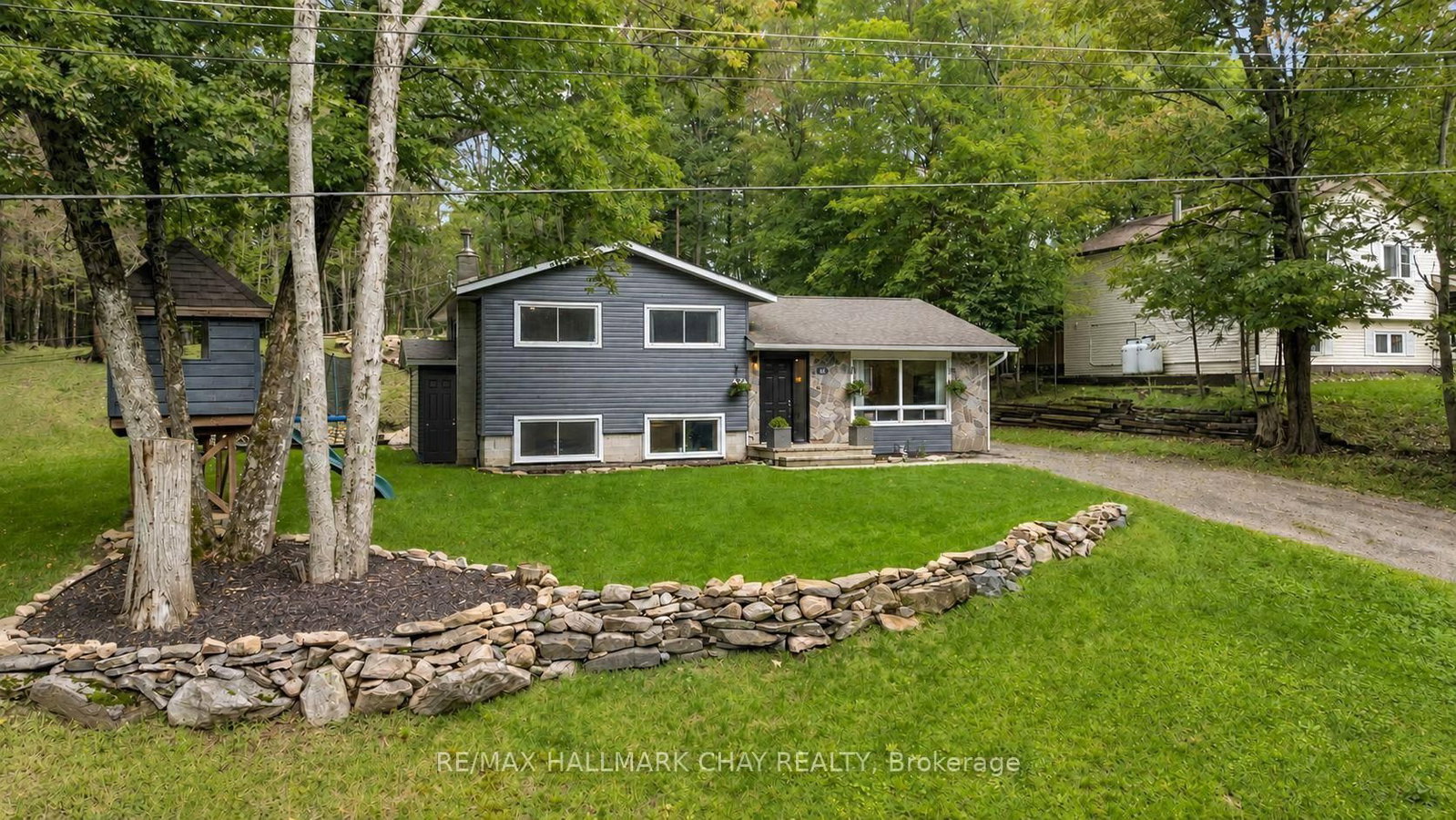 157 Sunnyside Street • Dysart et al, ON photo 1
