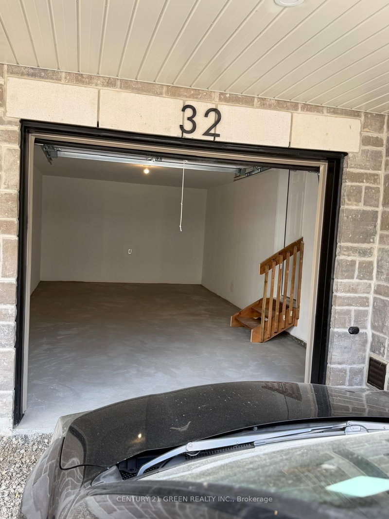32 Canyon Hill Drive