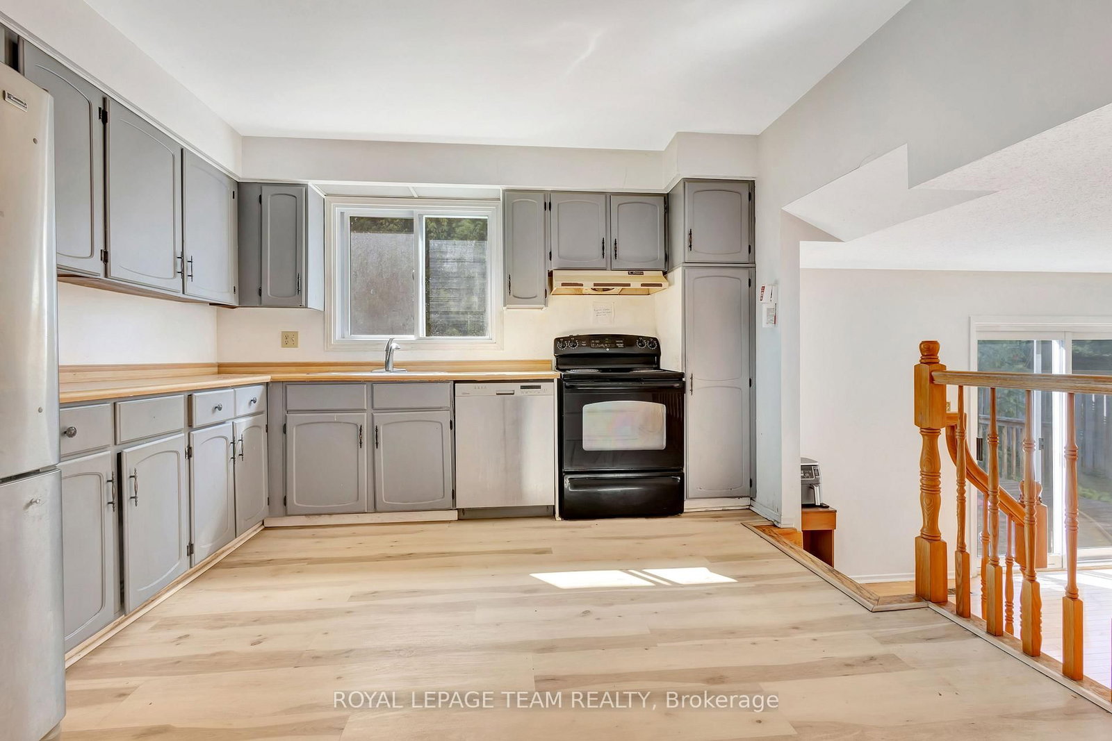 50 Equestrian Drive • Ottawa, ON photo 12