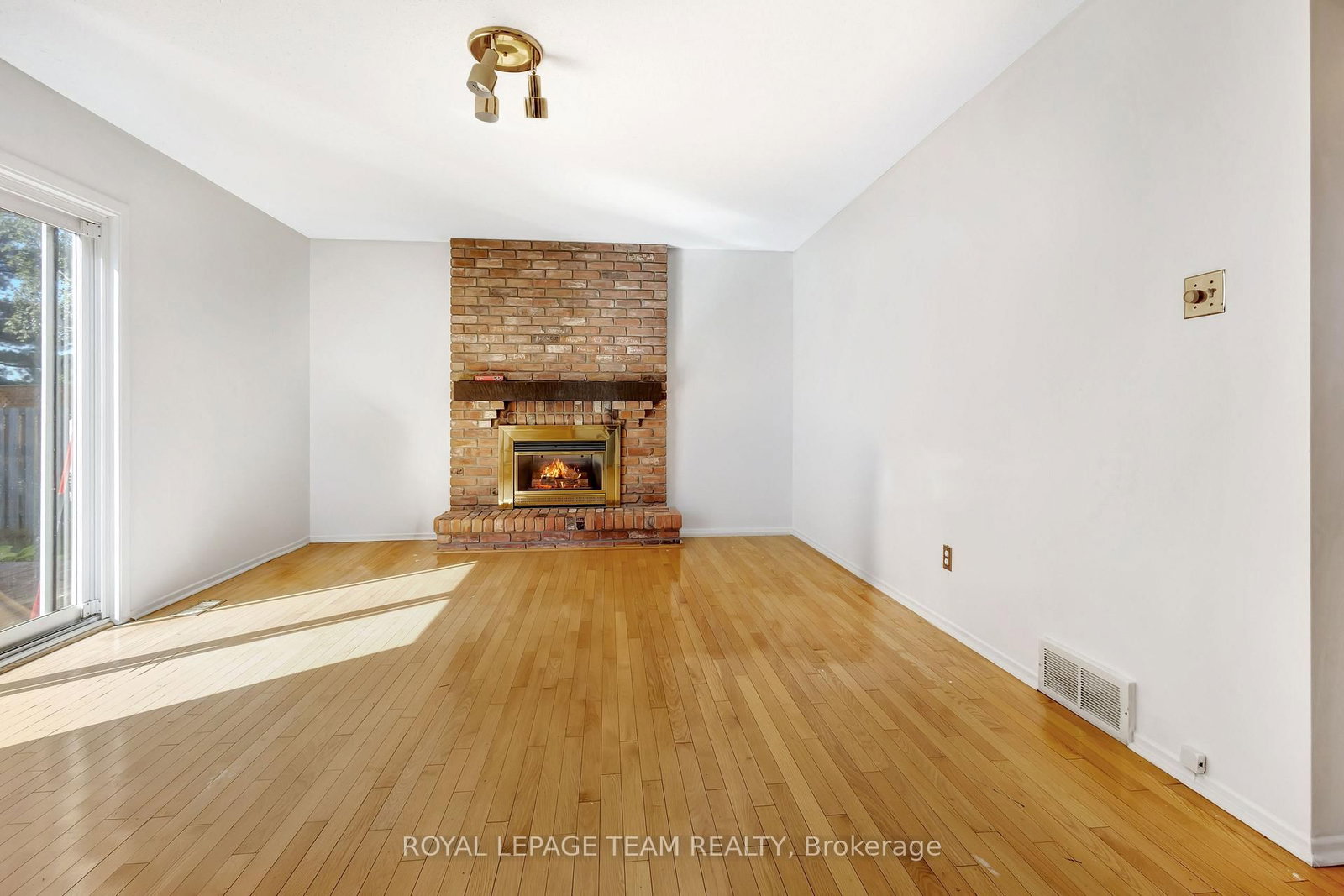 50 Equestrian Drive • Ottawa, ON photo 16