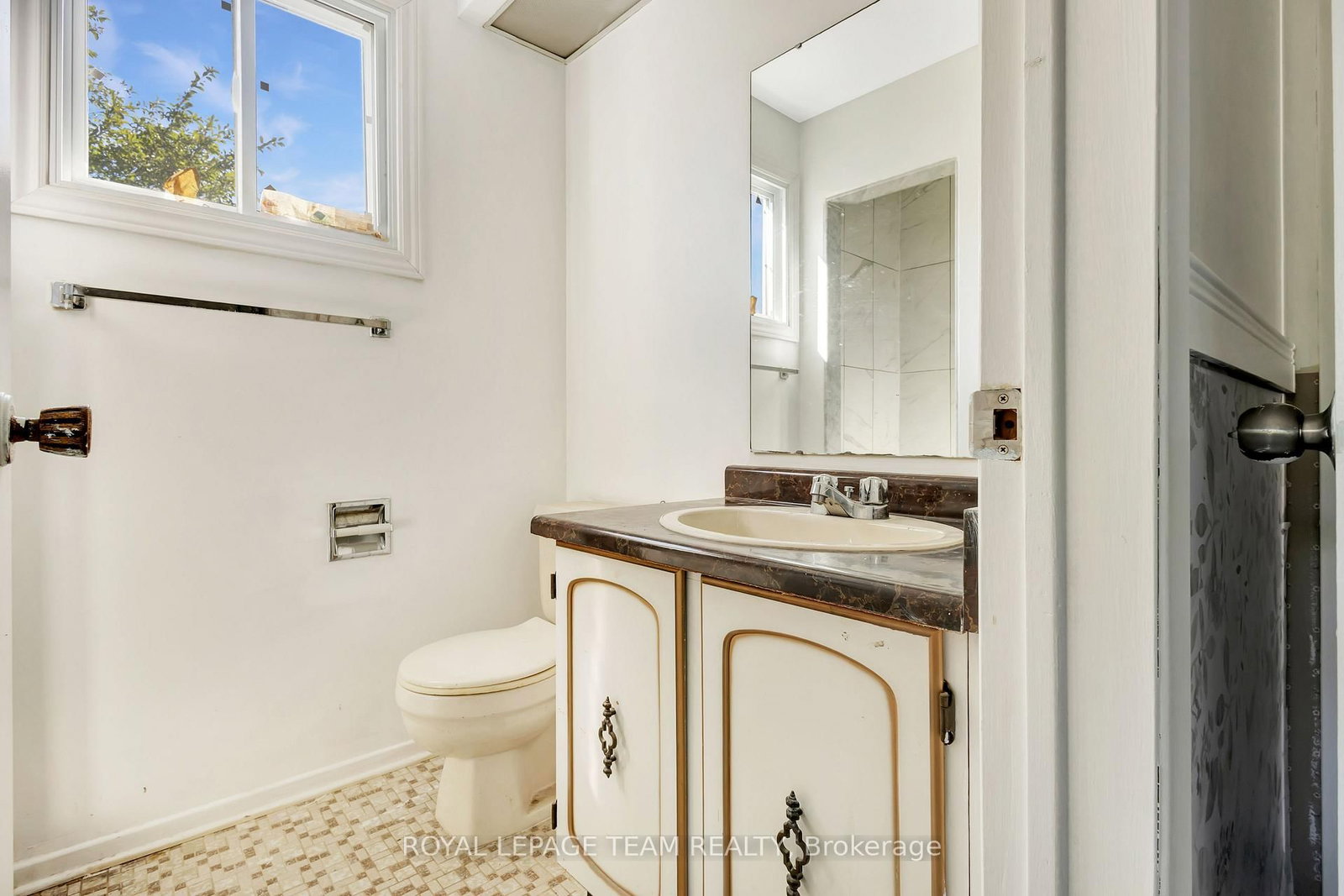 50 Equestrian Drive • Ottawa, ON photo 22