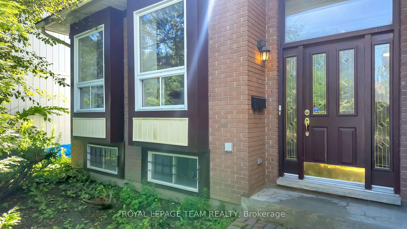 50 Equestrian Drive • Ottawa, ON photo 4