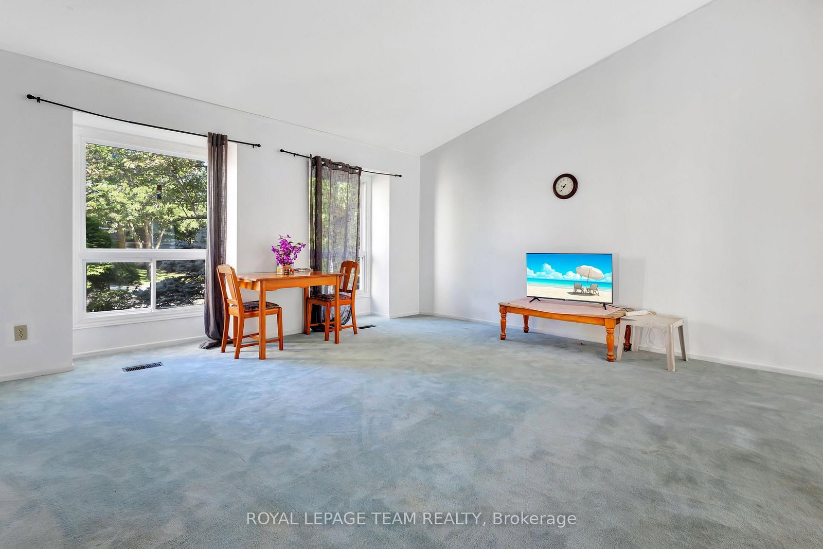 50 Equestrian Drive • Ottawa, ON photo 9