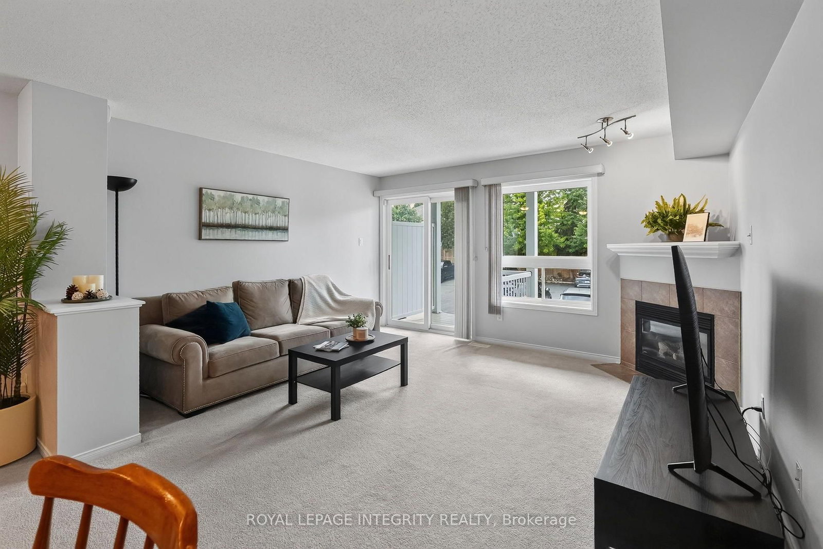 795 Longfields Drive • Ottawa, ON photo 13