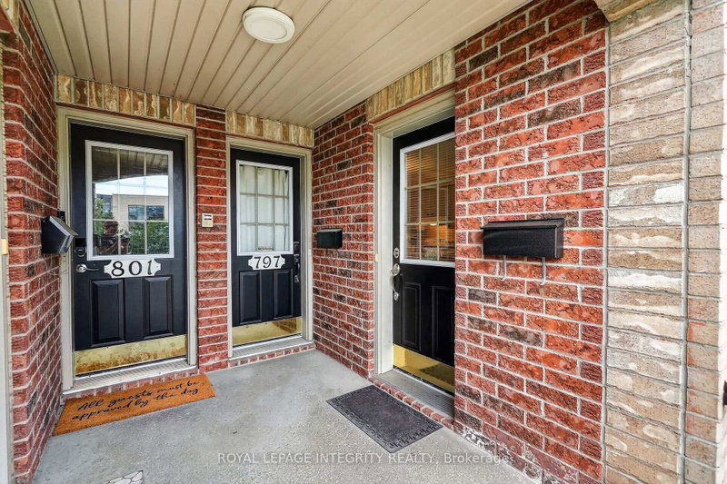795 Longfields Drive
