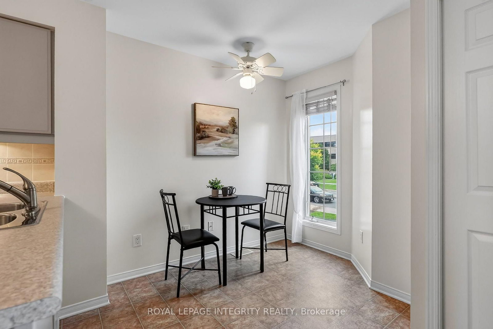 795 Longfields Drive • Ottawa, ON photo 6