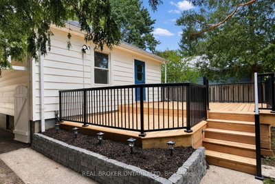 131 Bond Street • London South, ON photo 3