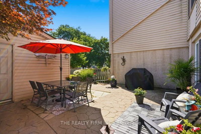 905 Dalhousie Drive • London South, ON photo 8