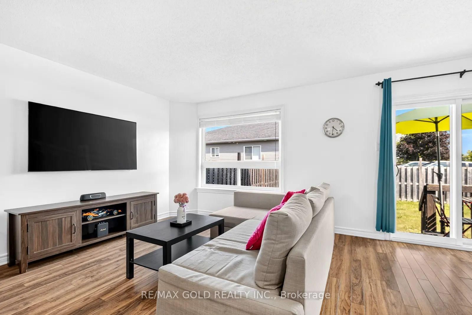 106 Thomas Street S • Arnprior, ON photo 10