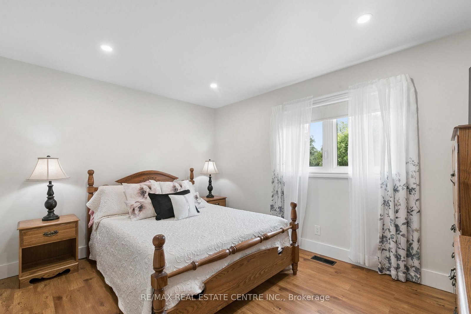 184 Westheights Drive • Kitchener, ON photo 14