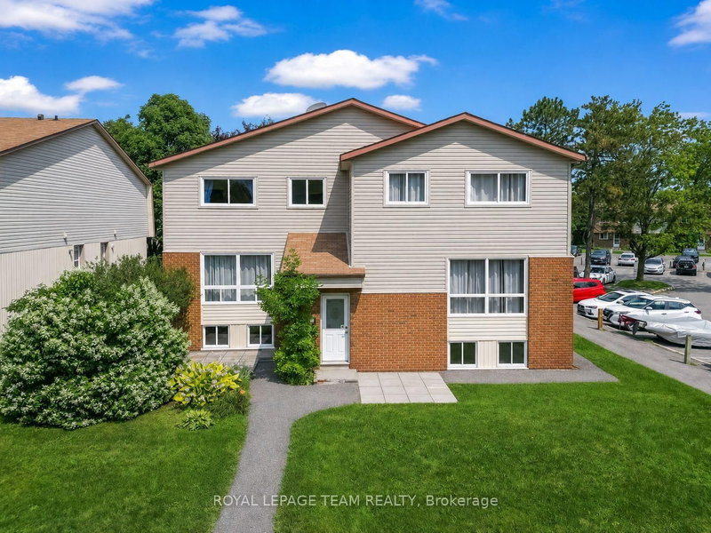 38A Forester Crescent
