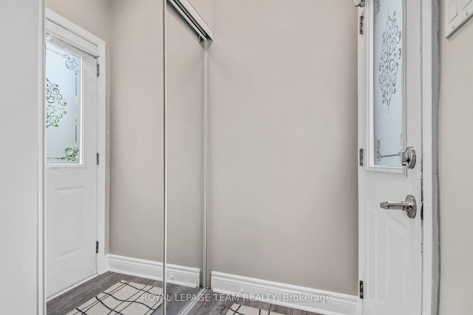 38A Forester Crescent • Ottawa, ON photo 3
