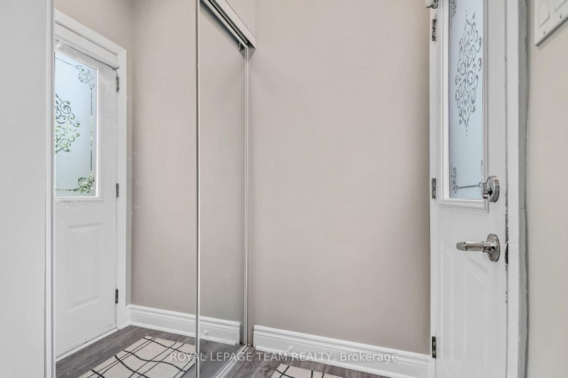 38A Forester Crescent