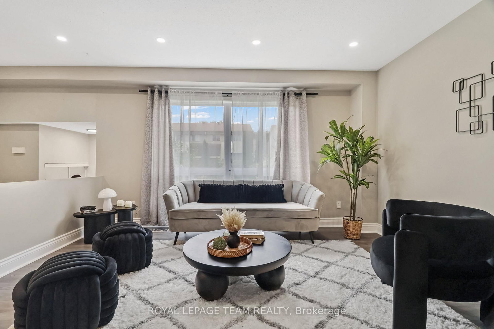 38A Forester Crescent • Ottawa, ON photo 6