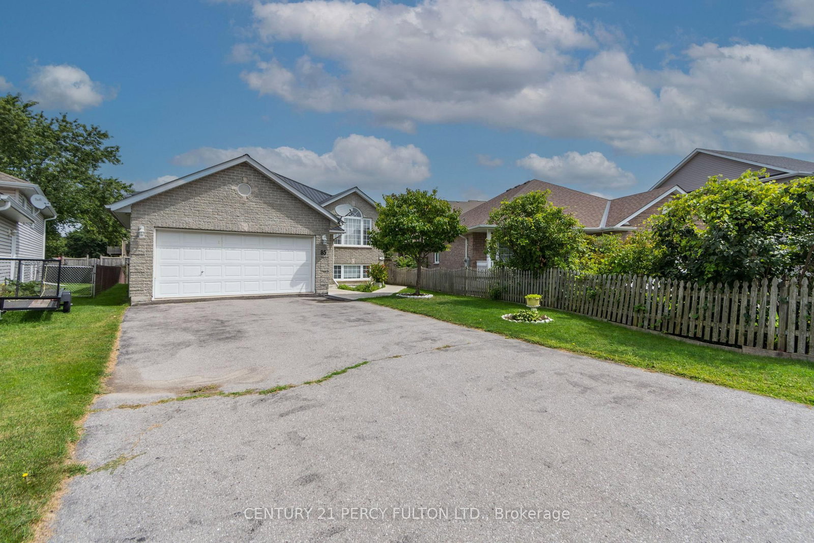 85 Finch Drive • Belleville, ON photo 3