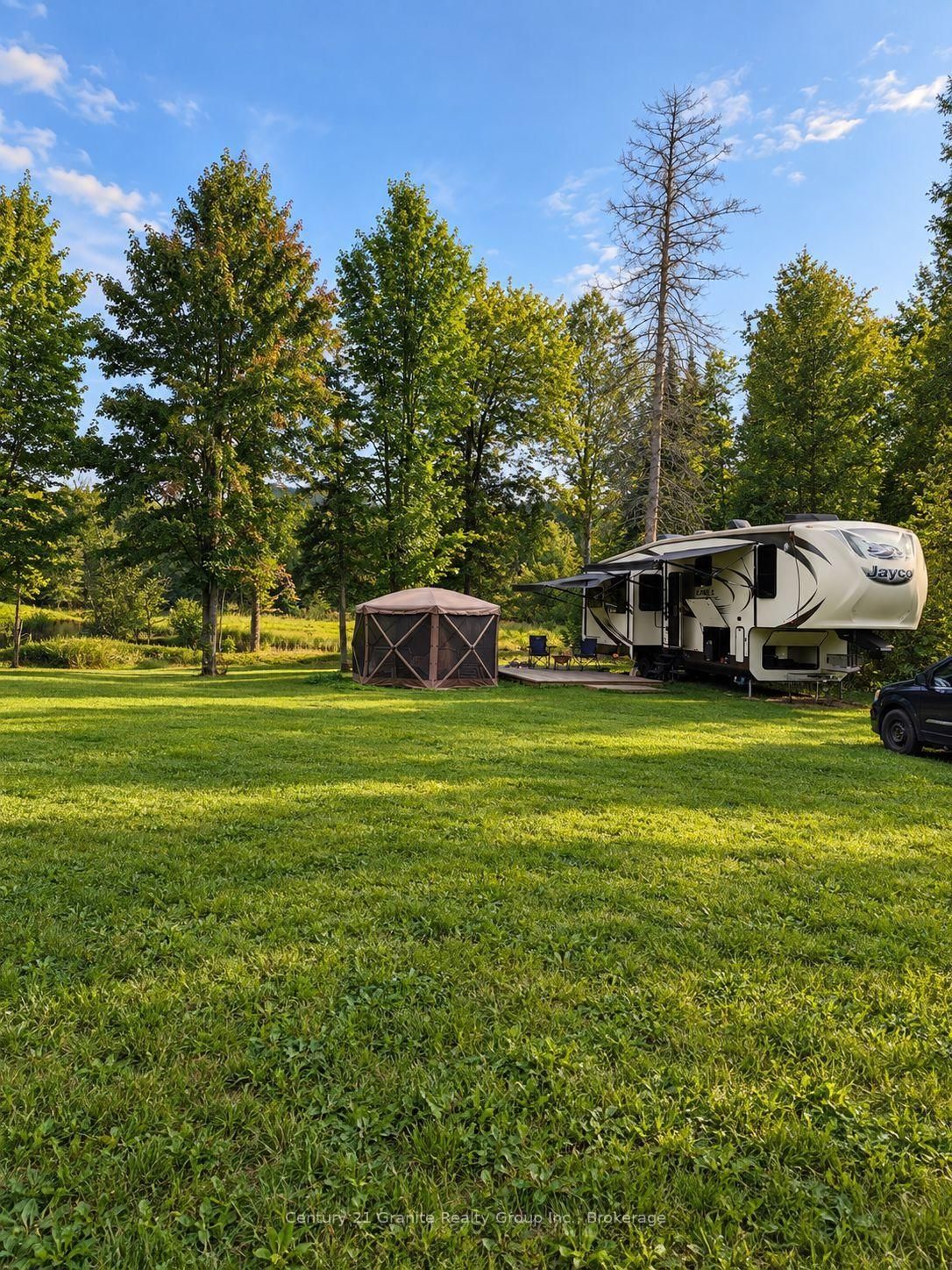 000 Evergreen Lane • Palmer Rapids, ON photo 2