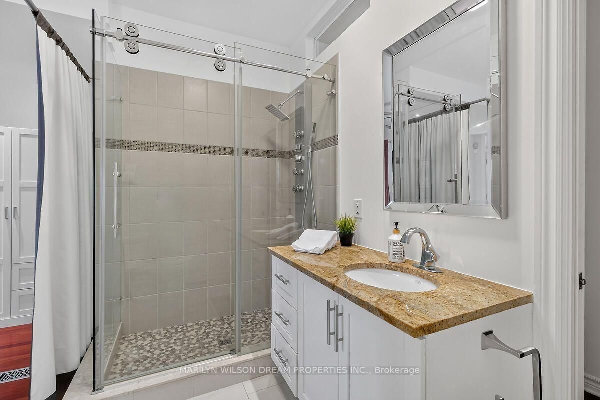 190 Hawthorne Avenue • Ottawa, ON photo 40