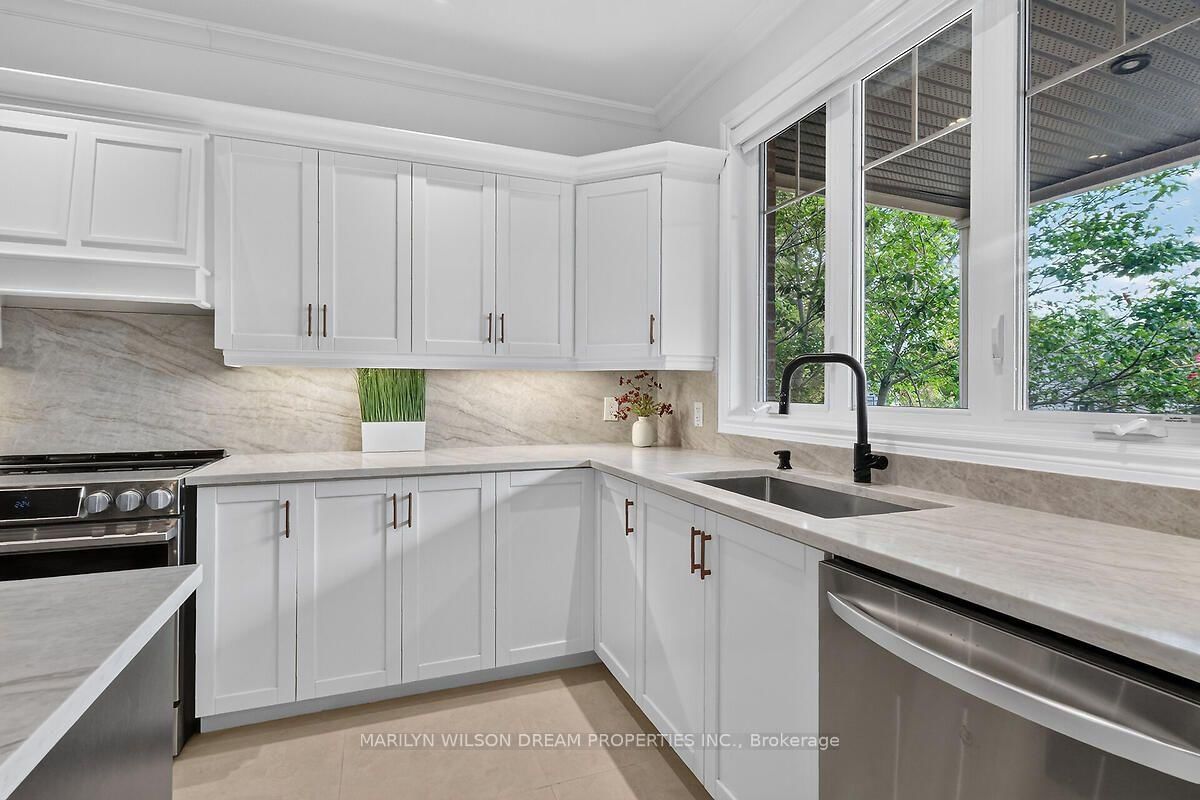 190 Hawthorne Avenue • Ottawa, ON photo 9