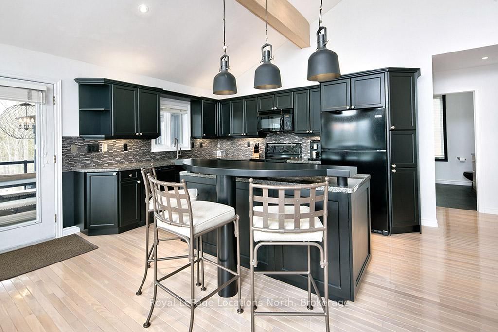 112 Amik Court • Grey Highlands, ON photo 16