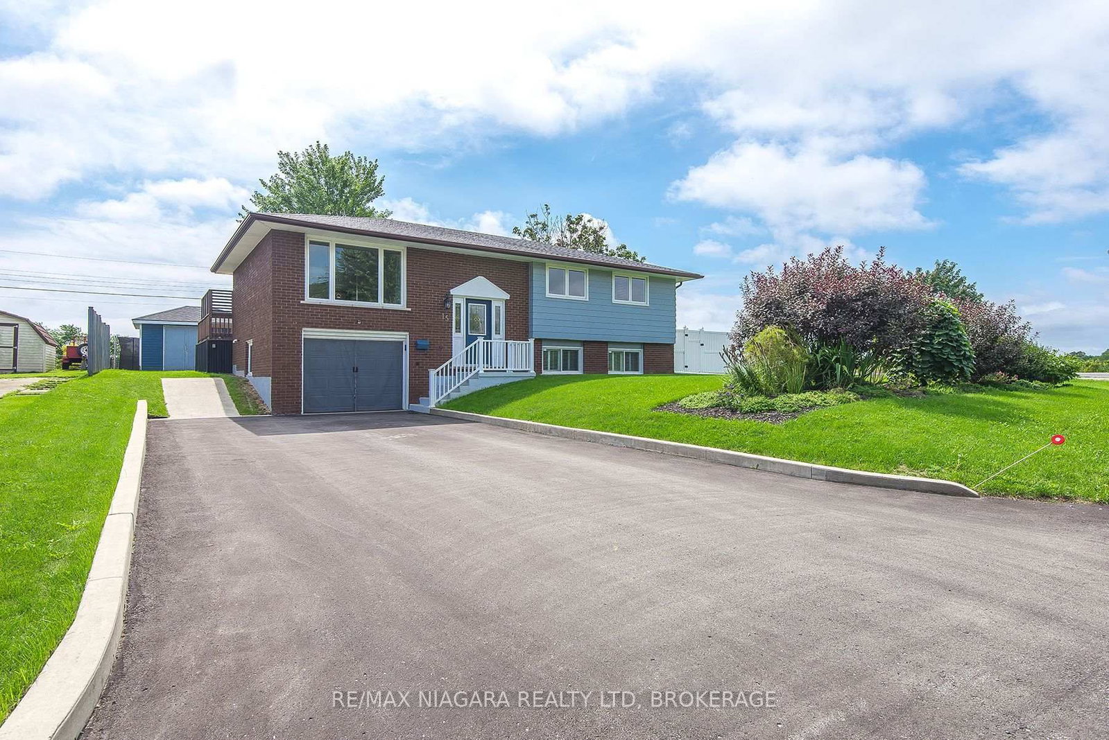 15 Windsor Terrace • Port Colborne, ON photo 1