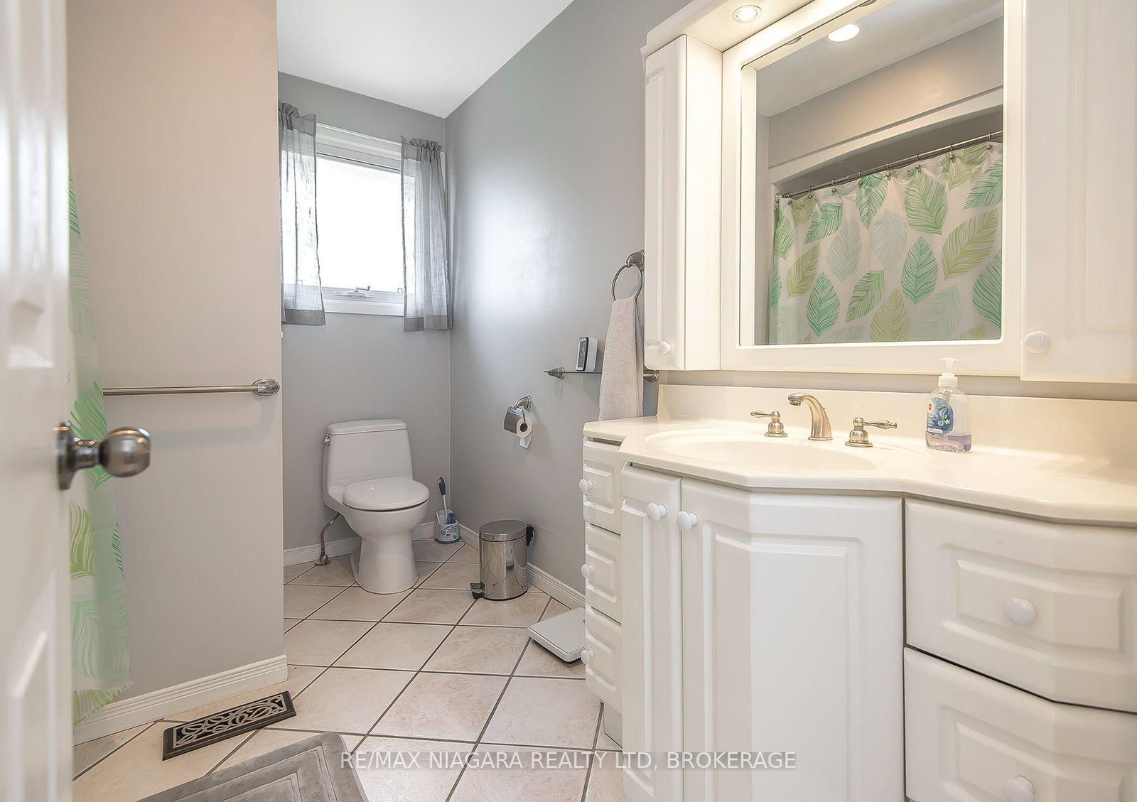 15 Windsor Terrace • Port Colborne, ON photo 13