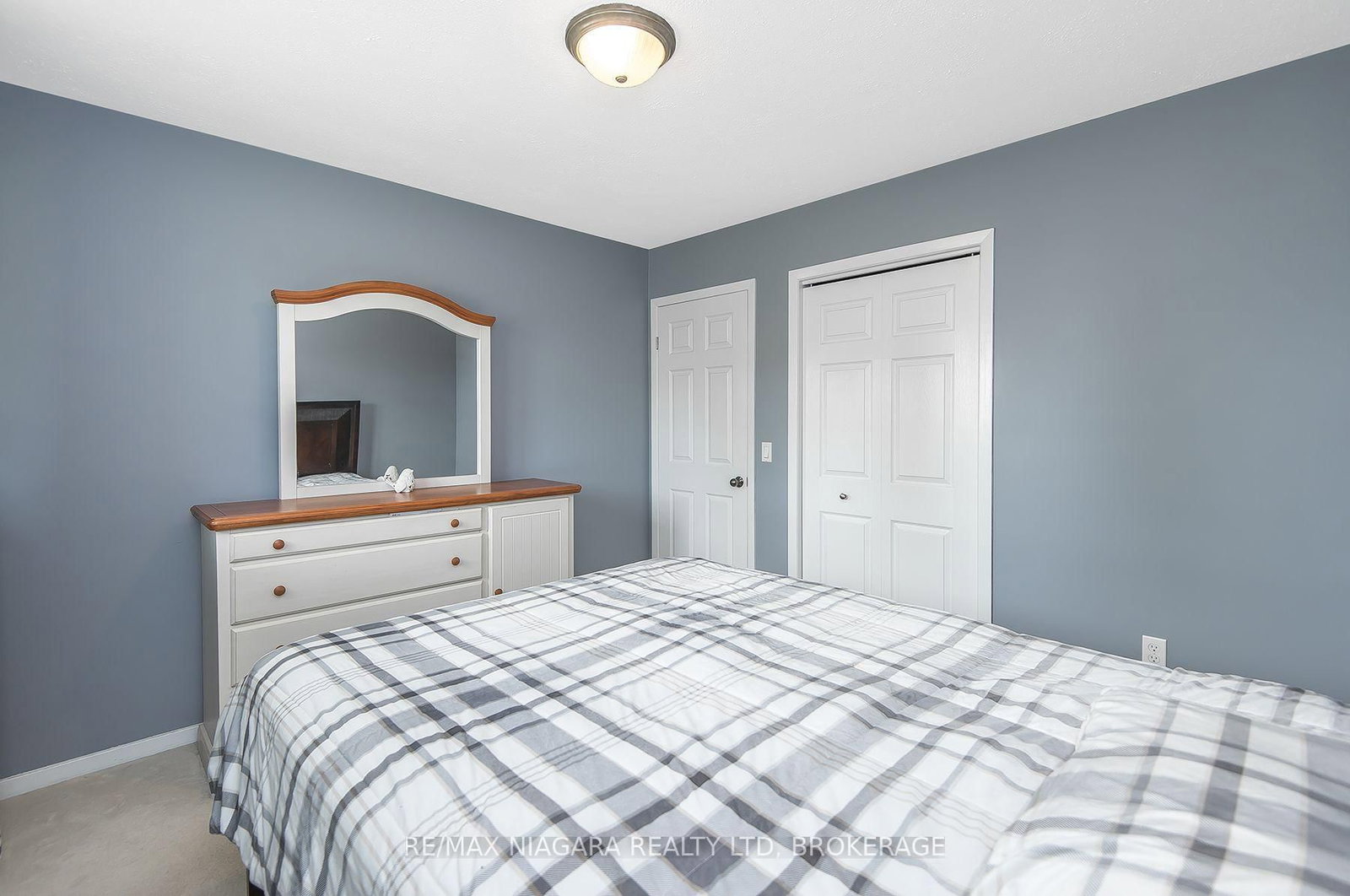 15 Windsor Terrace • Port Colborne, ON photo 19