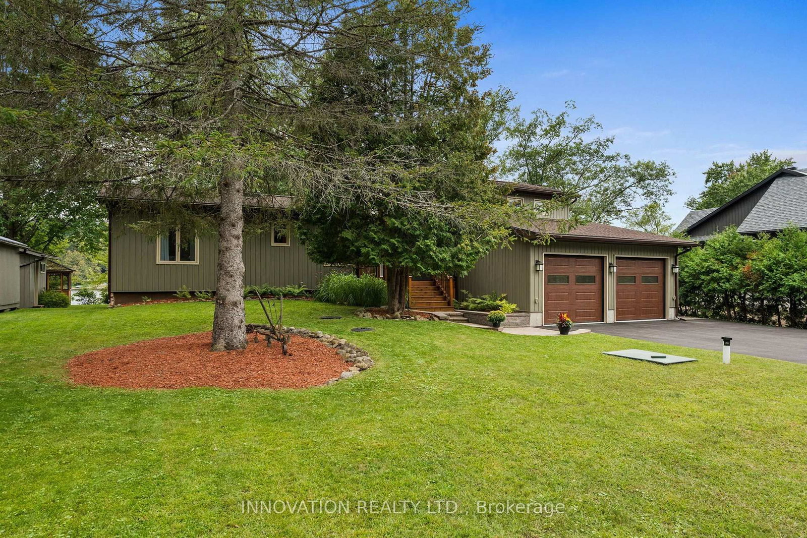956 Bayview Drive • Ottawa, ON photo 2